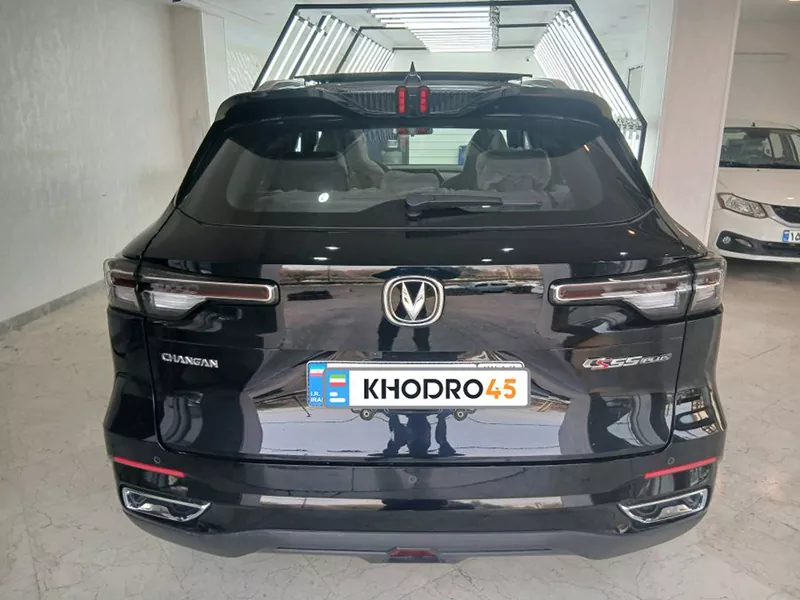 نمای عقب چانگان CS55 پلاس مشکی نمای عقب چانگان CS55 پلاس مشکی