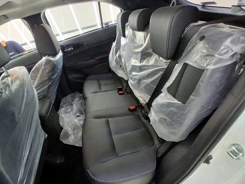 کابین میتسوبیشی اکلیپس کراس ۲۰۲۵ کابین میتسوبیشی اکلیپس کراس ۲۰۲۵