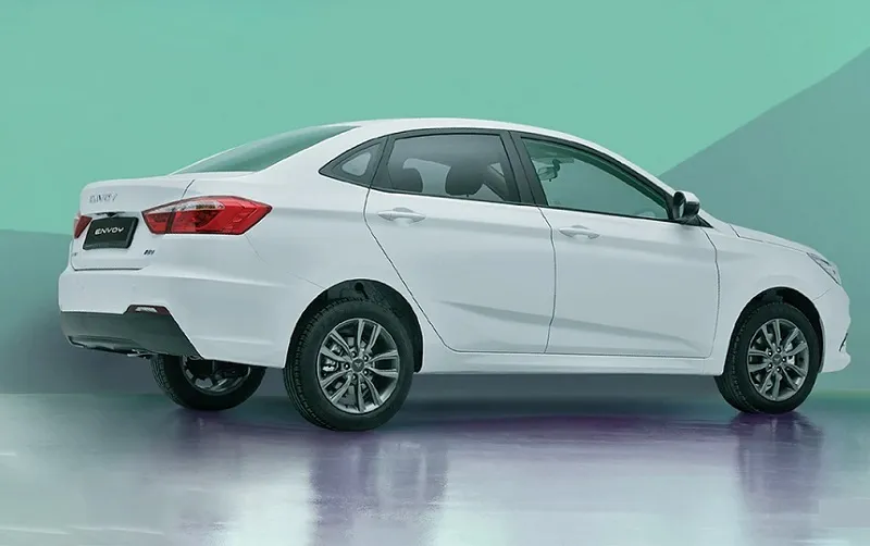 نمای عقب اینووی ایران خودرو نمای عقب اینووی ایران خودرو