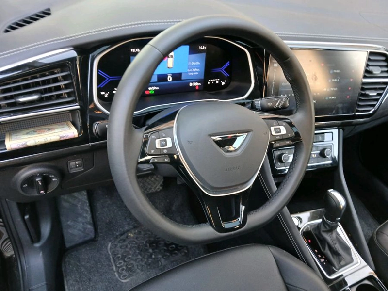 کابین و فرمان جتا VS5 کابین و فرمان جتا VS5