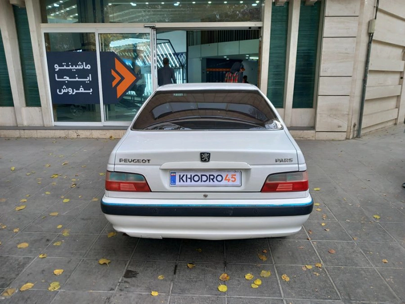 نمای عقب پژو پارس اتومات