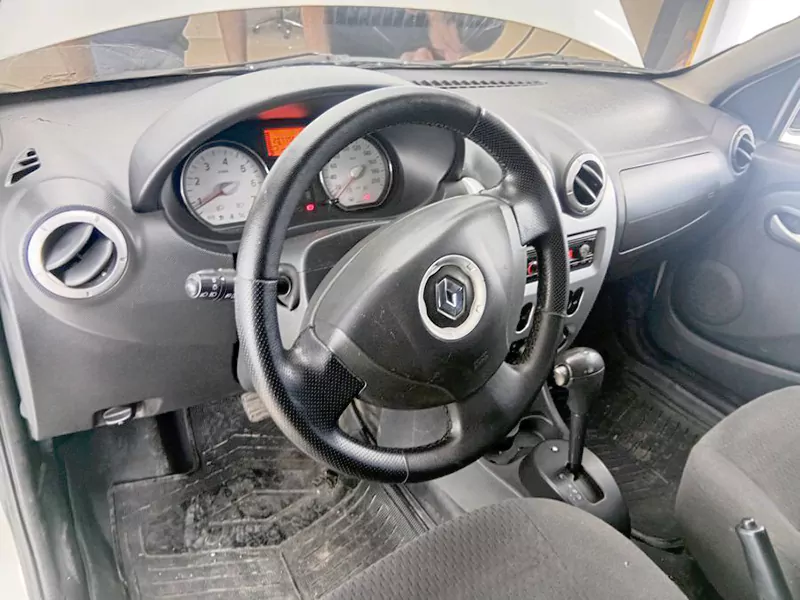 داشبرد رنو ساندرو اتوماتیک