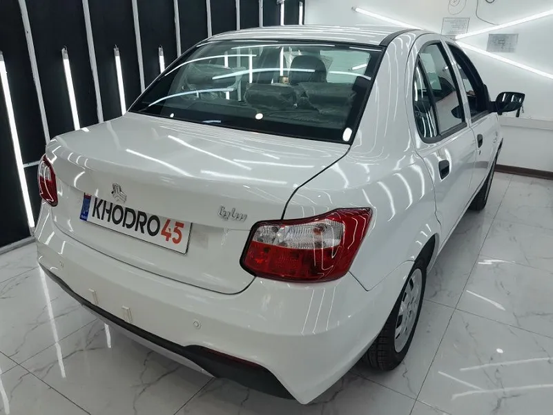 نمای عقب ساینا S