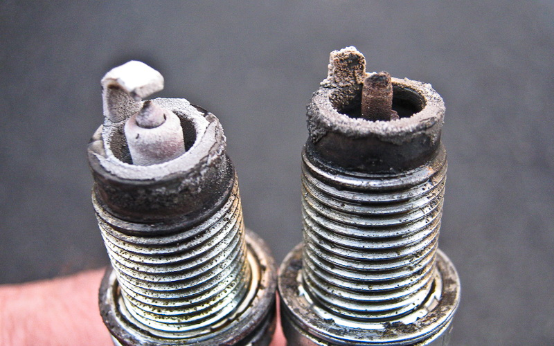 کوتاه شدن الکترودمیانی و خرابی ظاهری در شمع خودرو کوتاه شدن الکترودمیانی و خرابی ظاهری در شمع خودرو