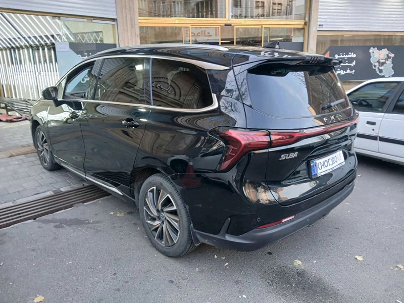 نمای جانبی سوبا M4