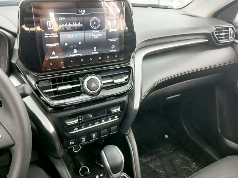 مولتی مدیا سوزوکی گرند ویتارا هیبرید