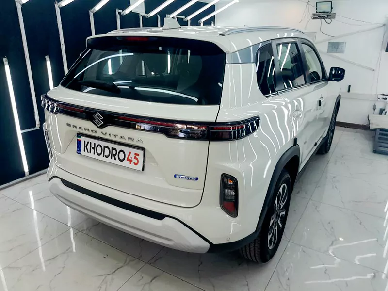 نمای عقب سوزوکی گرند ویتارا هیبرید