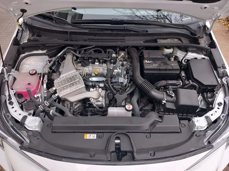 مشخصات فنی تویوتا لوین توربو ۲۰۲۳