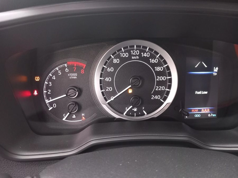 صفحه کیلومترشمار تویوتا لوین توربو صفحه کیلومترشمار تویوتا لوین توربو