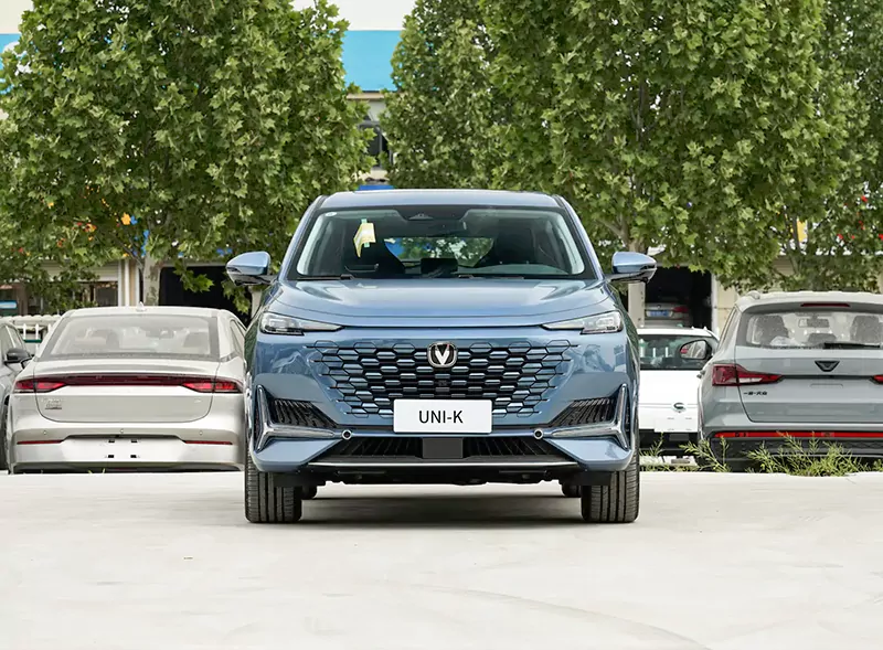 نمای جلو چانگان UNI-K نمای جلو چانگان UNI-K