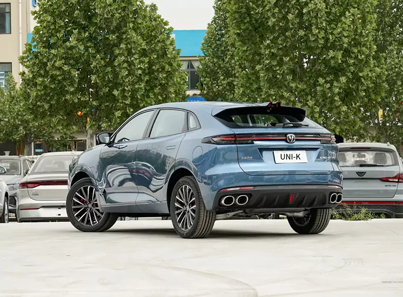 نمای عقب چانگان UNI-K نمای عقب چانگان UNI-K