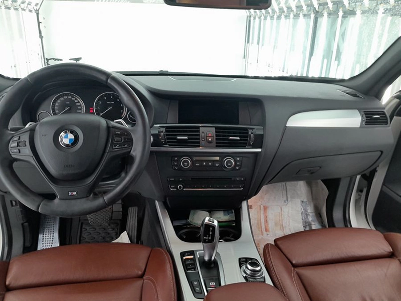 طراحی داخلی بی ام و X3 مدل 2014 طراحی داخلی بی ام و X3 مدل 2014