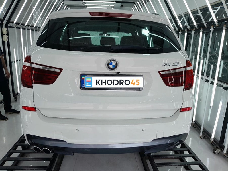 نمای عقب بی ام و X3 مدل 2014 نمای عقب بی ام و X3 مدل 2014