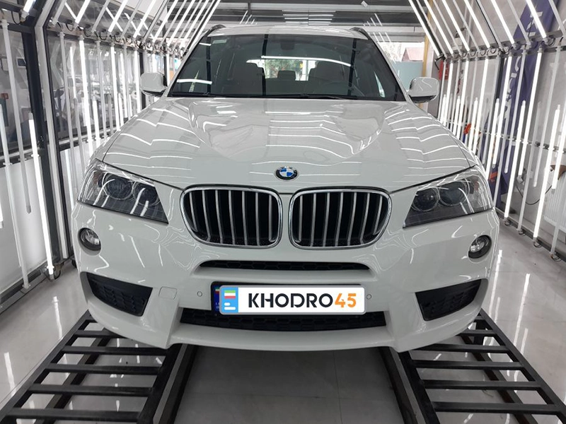 نمای بی ام و X3 مدل 2014 از جلو نمای بی ام و X3 مدل 2014 از جلو