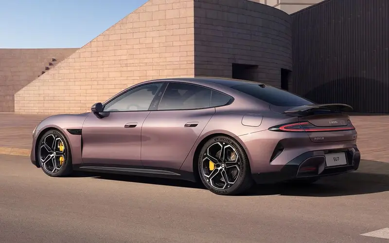 طراحی شیائومی su7 مکس طراحی شیائومی su7 مکس