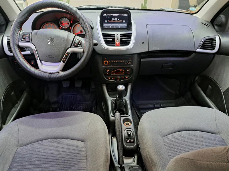 طراحی داخلی پژو ۲۰۷ tu3