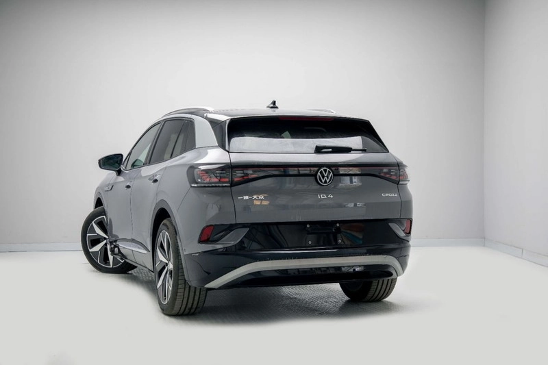 نمای عقب فولکس واگن ID4 Crozz Pure