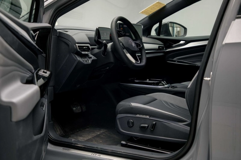 صندلی راننده فولکس واگن ID4 PURE