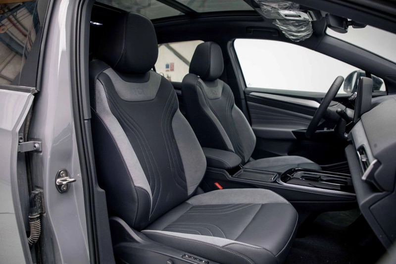 کابین فولکس واگن ID4 پیور