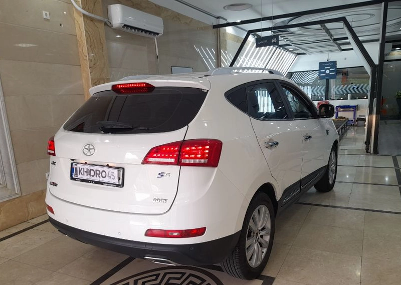 نمای عقب جک s5