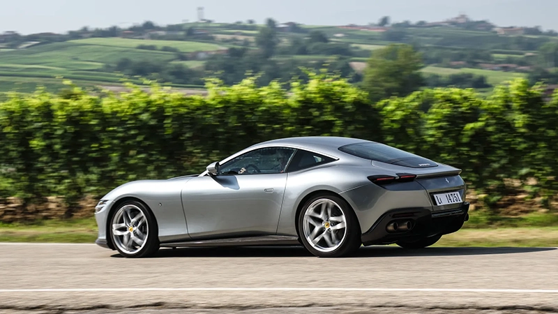 نمای جانبی فراری روما مدل 2020 نمای جانبی فراری روما مدل 2020