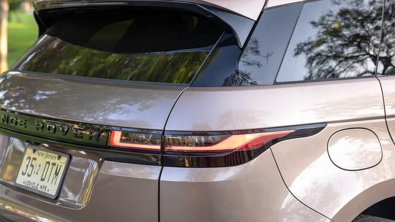 طراحی چراغ های رنجرور ایووک L