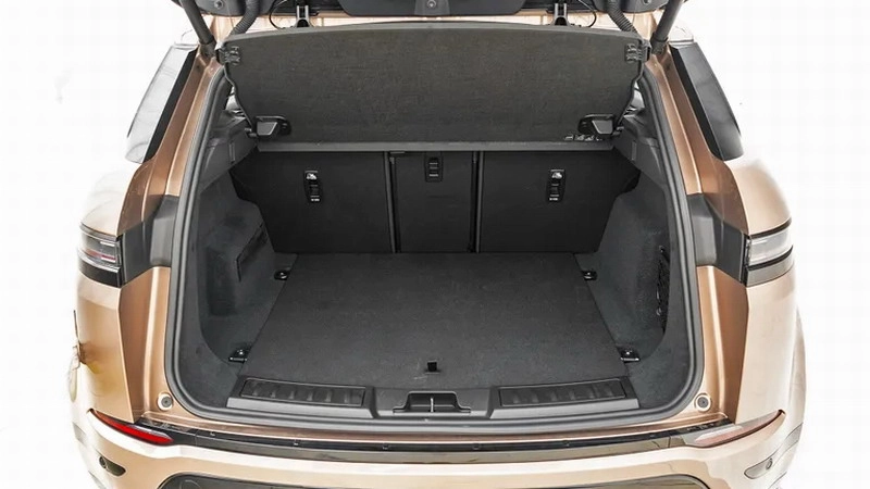 فضای صندوق رنجروور ایووک L ۲۰۲۵