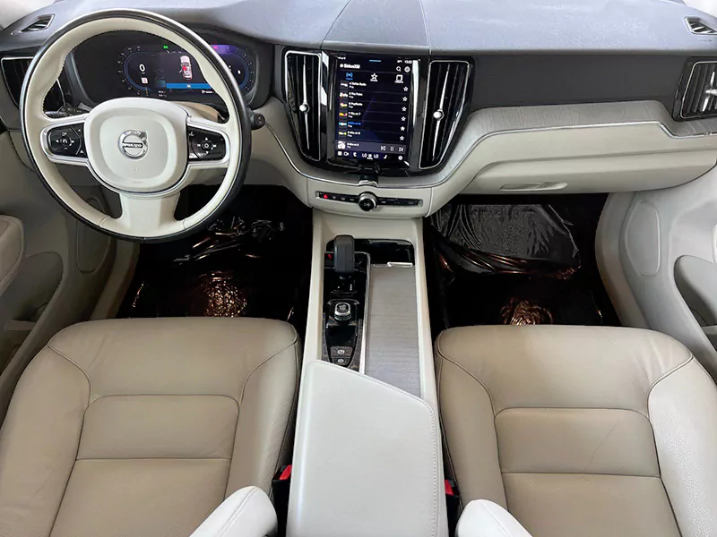 داشبرد ولوو XC60 داشبرد ولوو XC60