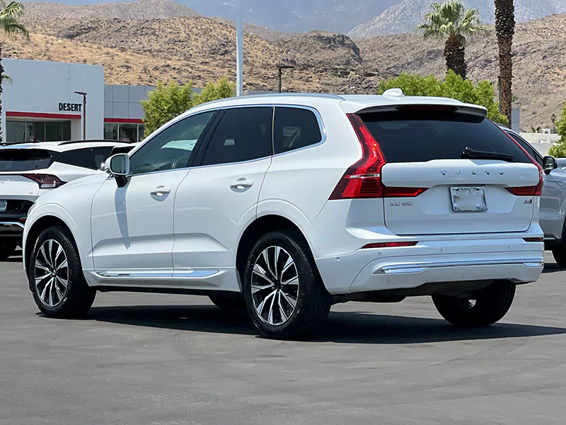 نمای عقب ولوو XC60 نمای عقب ولوو XC60