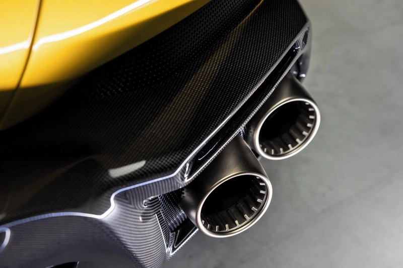 اگزوز فراری آمالفی اگزوز فراری آمالفی