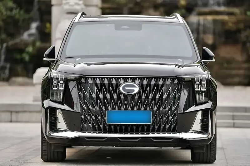 نمای جلو گک ES۹ نمای جلو گک ES۹