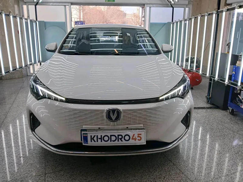 نمای جلو چانگان ایدو EV460 نمای جلو چانگان ایدو EV460