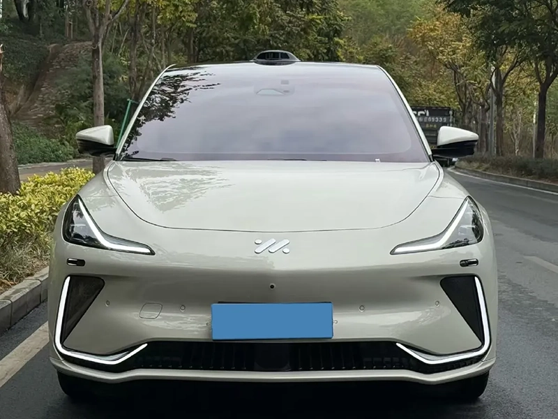 نمای جلوی IM LS7 نمای جلوی IM LS7