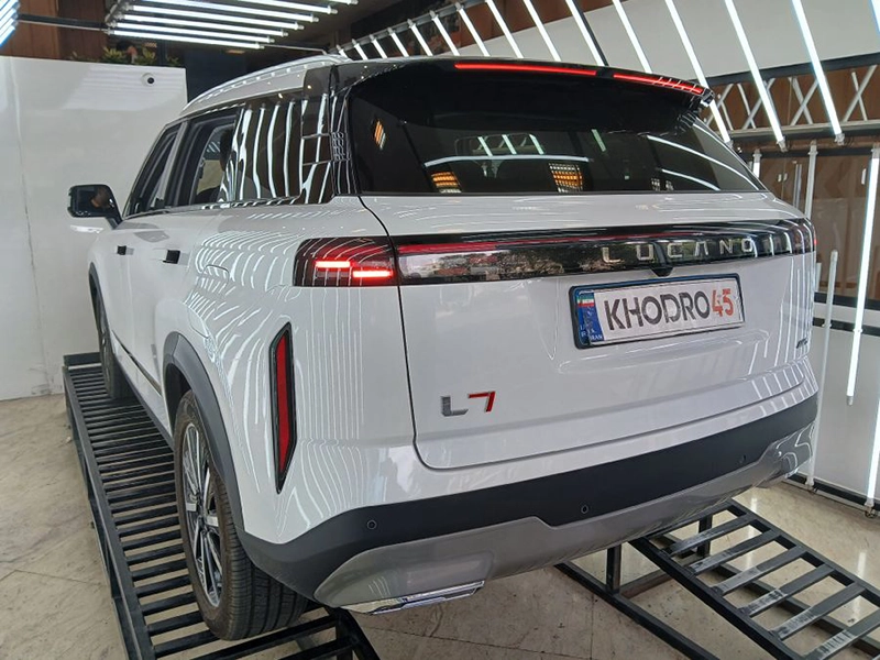 نمای جانبی لوکانو L7 نمای جانبی لوکانو L7