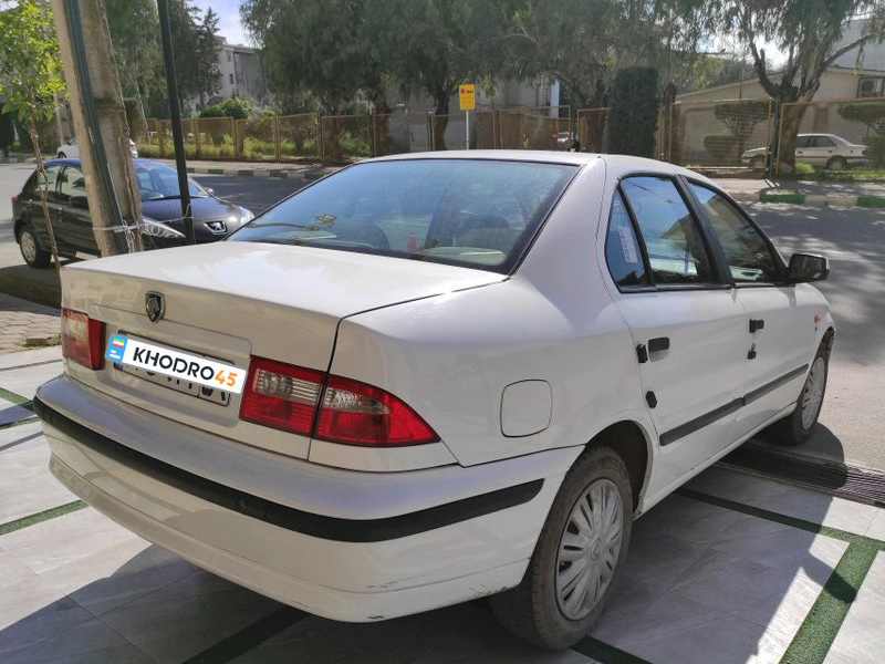 طراحی سمند LX EF7 از نمای پشت و جانبی طراحی سمند LX EF7 از نمای پشت و جانبی