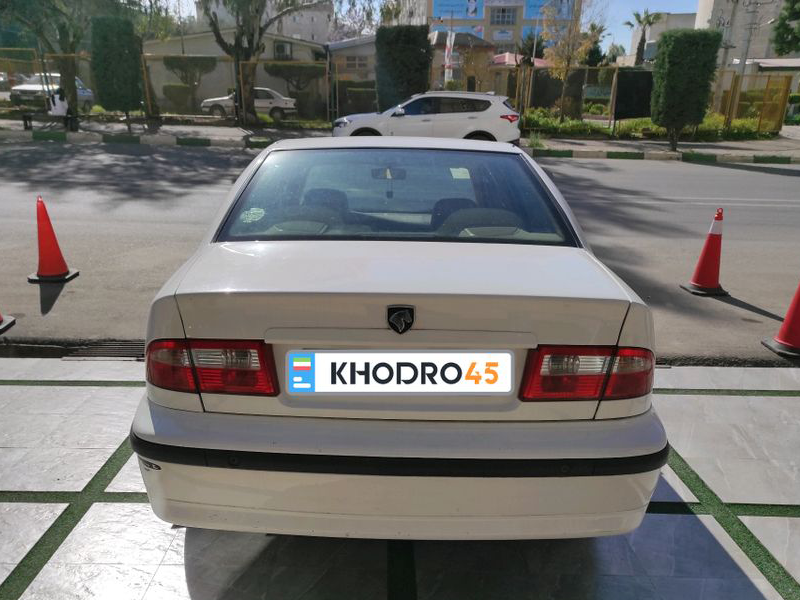 نمای عقب سمند LX EF7 نمای عقب سمند LX EF7
