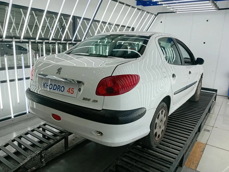 نمای جانبی پژو ۲۰۶ SD V1 نمای جانبی پژو ۲۰۶ SD V1