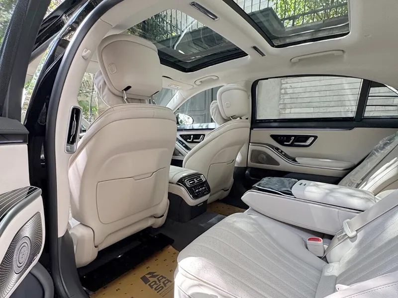 صندلی های ردیف عقب مرسدس بنز s450 صندلی های ردیف عقب مرسدس بنز s450